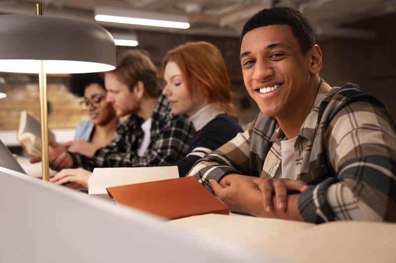 Pare de Apenas Ler: Transforme seus Resultados com o Estudo Ativo